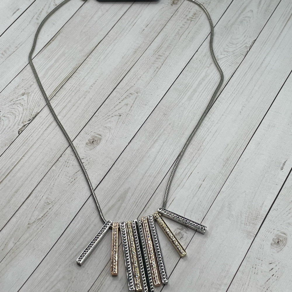 NWT The Limited Mixed Metals/Cubic Zirconia Necklace - Picture 2 of 10
